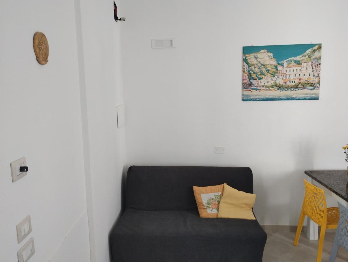 Monti D'Amare Apartment อาเจโรลา ภายนอก รูปภาพ
