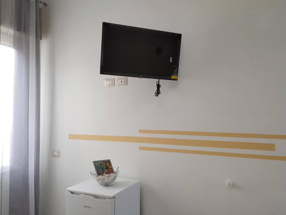 Monti D'Amare Apartment อาเจโรลา ภายนอก รูปภาพ