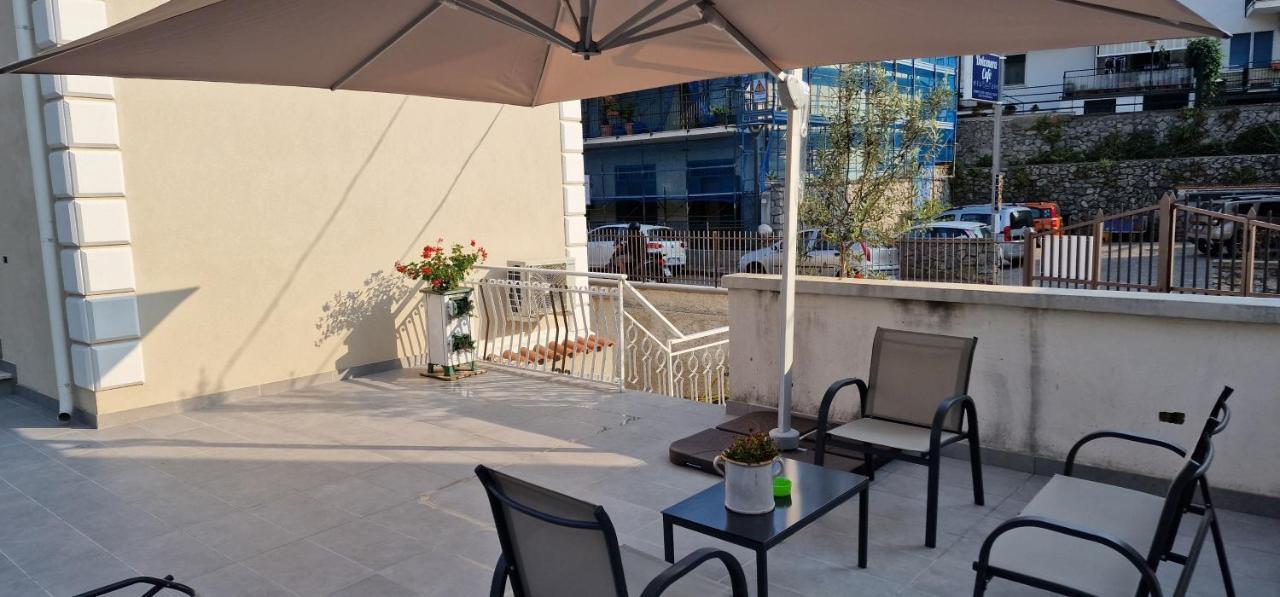 Monti D'Amare Apartment อาเจโรลา ภายนอก รูปภาพ