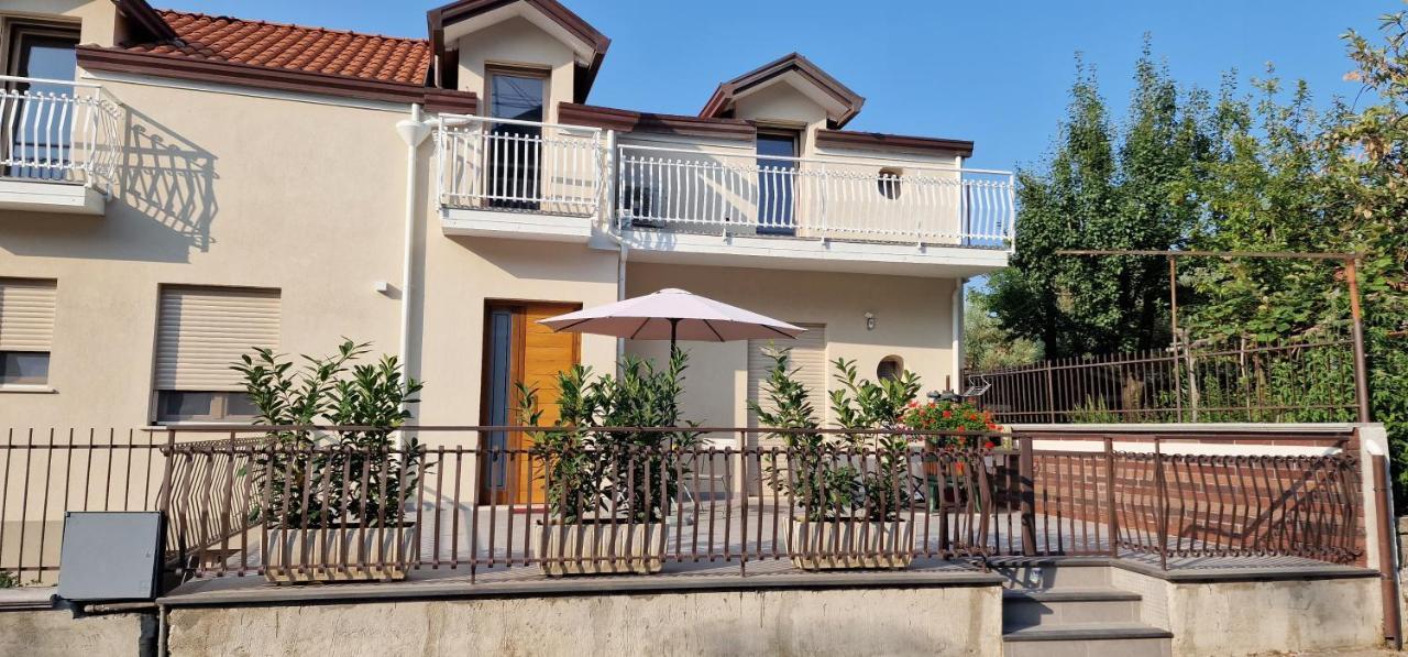 Monti D'Amare Apartment อาเจโรลา ภายนอก รูปภาพ