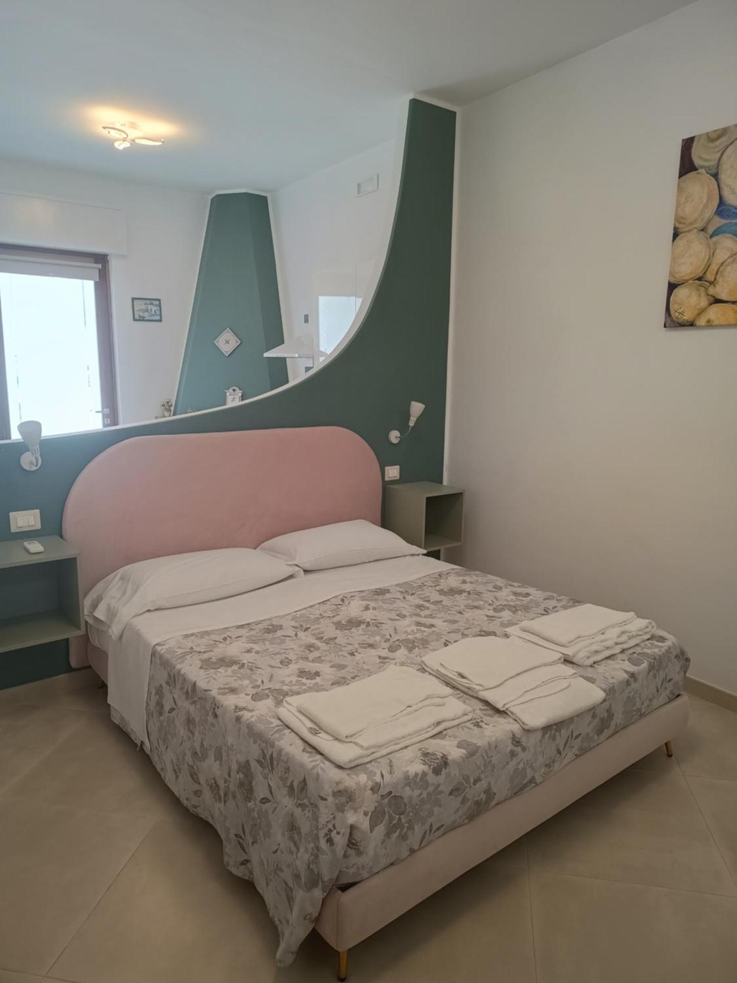 Monti D'Amare Apartment อาเจโรลา ภายนอก รูปภาพ